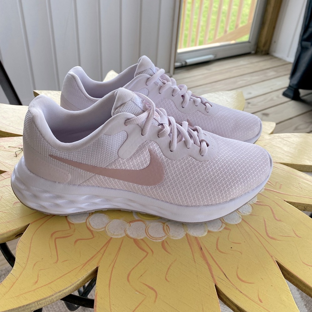 NWOT Nike Running Shoes in light pink